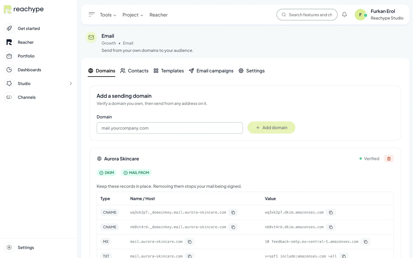 The Reachype email campaigns screen: the composer and the list of sent campaigns